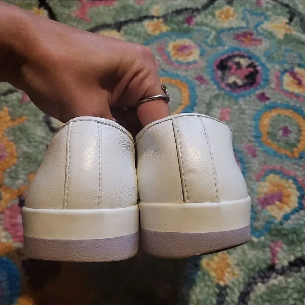 Kate Spade Sandy Leather Slip On Sneakers White Purple 7.5